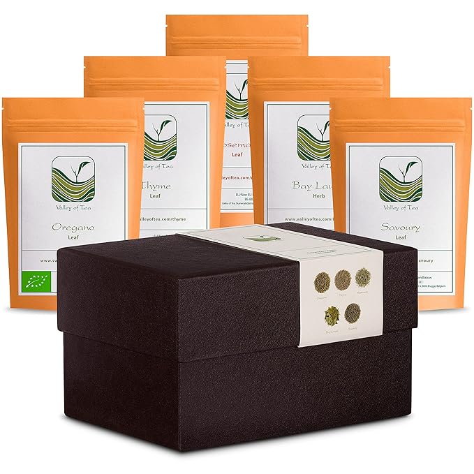 Culinairy Spice Gift Box - Perfect for cooks chefs or foodies - Kitchen grade aromatic gourmet herbs - Gifts baskets for cooking - Thyme Rosemary Oregano Savoury Bay - Seasoning Kit